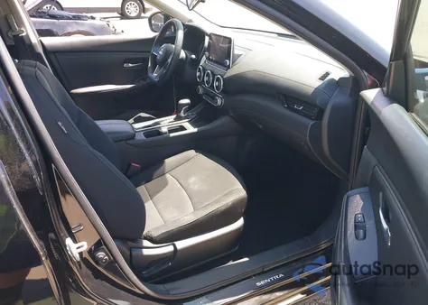 2024 Nissan Sentra Sv Xtronic Cvt z USA, uszkodzony, nr VIN 3N1AB8CV4RY315572